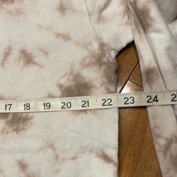 Size medium C&C California tie-dyed shirt - Picture 5 of 8